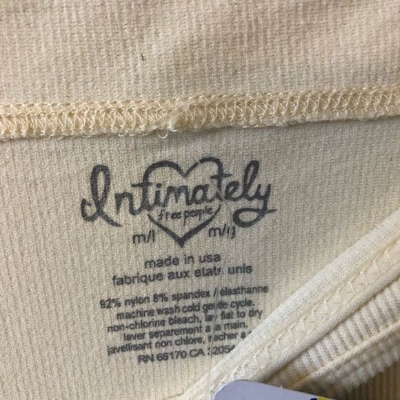 NWT-FREE People Seamless Key Style Top - Picture 4 of 4